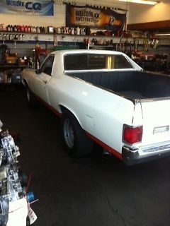 1970 White Chevrolet El Camino