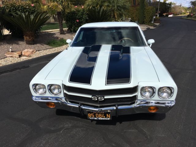 1970 White Chevrolet El Camino Pickup
