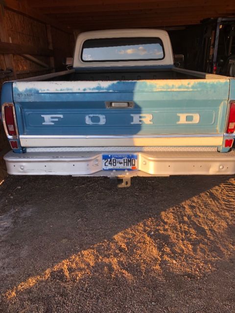 1970 Blue Ford F-100