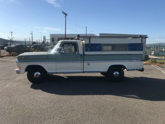 1970 Green Ford F-100 Standard Cab Pickup