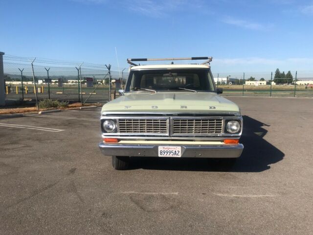 1970 Green Ford F-100 Standard Cab Pickup