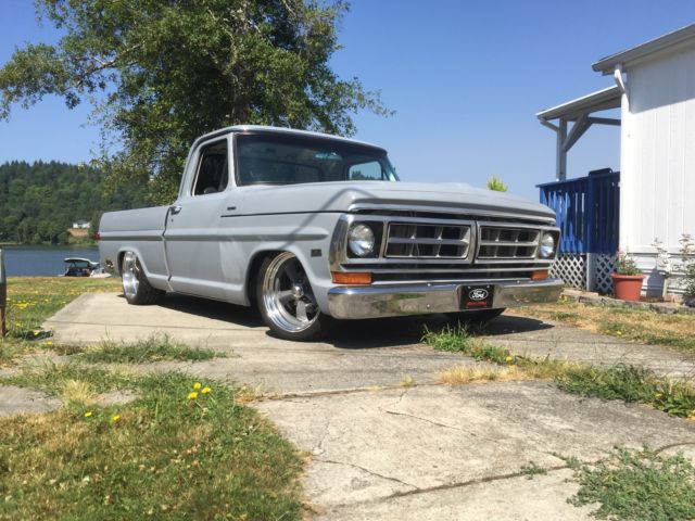 1970 Gray Ford F-100 Pickup (Truck)