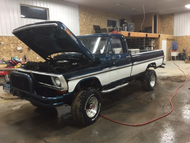 1970 Green and white Ford F-250