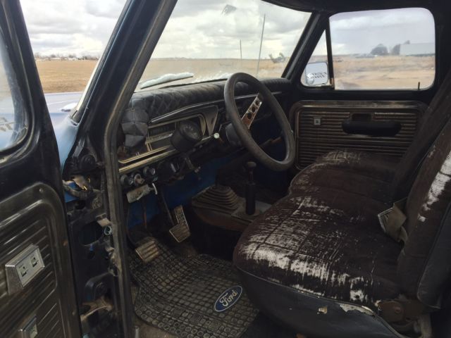 1970 Green and white Ford F-250