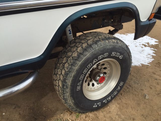 1970 Green and white Ford F-250