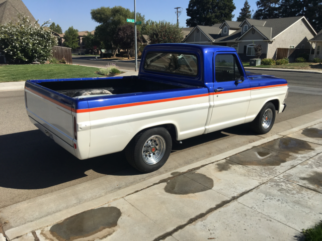 1970 Ford F-100 Standard Cab Pickup