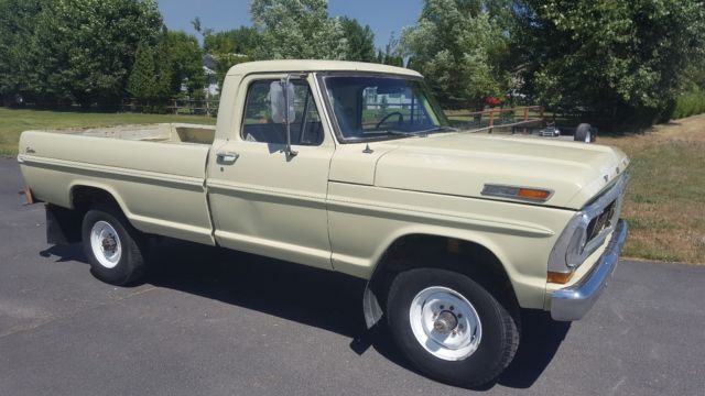 1970 Ford F-250 Standard Cab Pickup