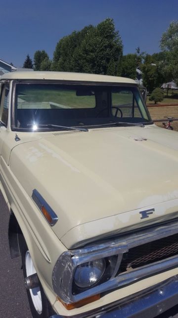 1970 Ford F-250 Standard Cab Pickup