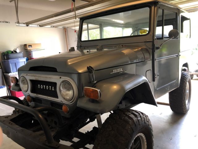 1970 Gray Toyota FJ Cruiser