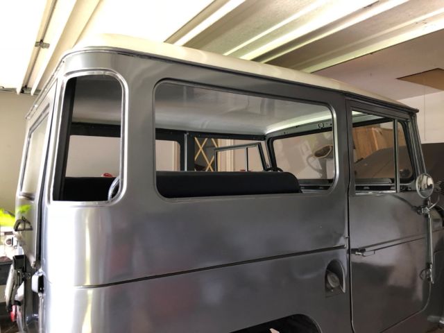 1970 Gray Toyota FJ Cruiser