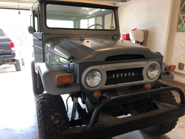 1970 Gray Toyota FJ Cruiser