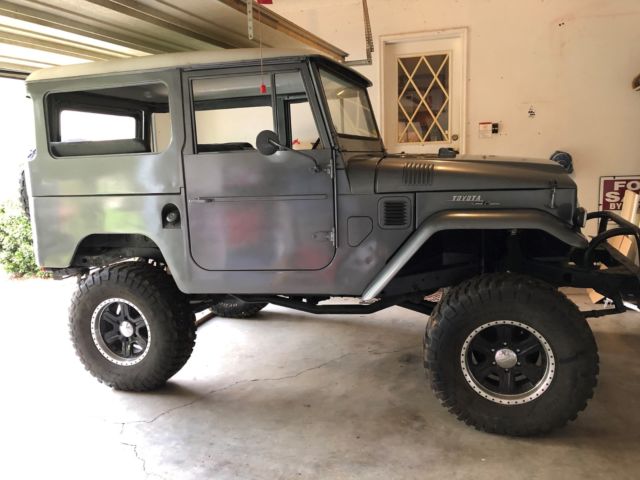 1970 Gray Toyota FJ Cruiser
