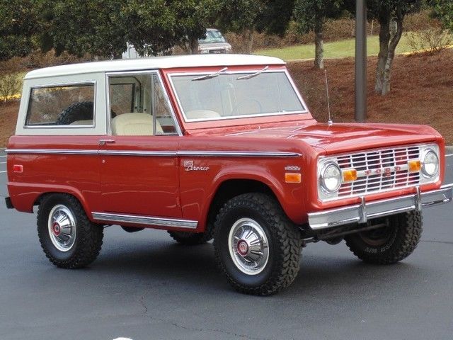 1970 Brown Ford Bronco SUV