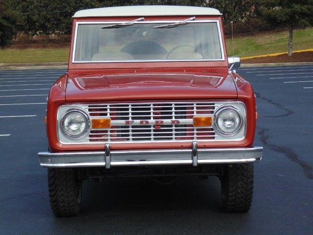 1970 Brown Ford Bronco SUV