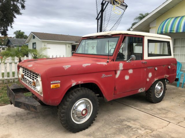 1970 Red Ford Bronco SUV