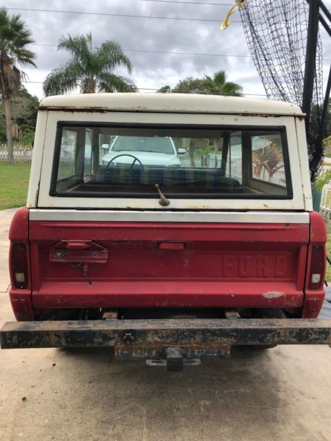 1970 Red Ford Bronco SUV