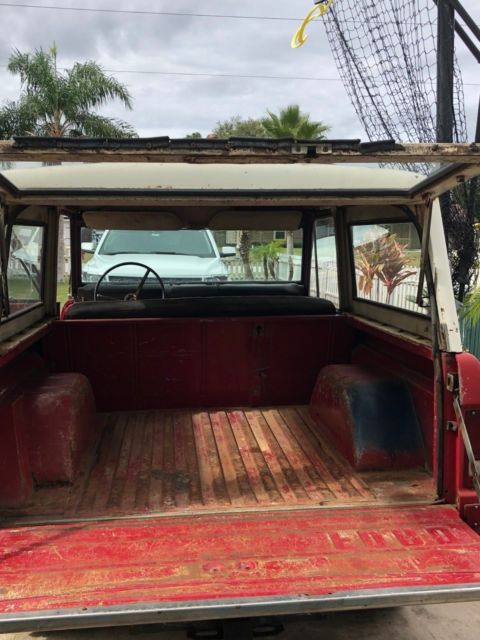 1970 Red Ford Bronco SUV
