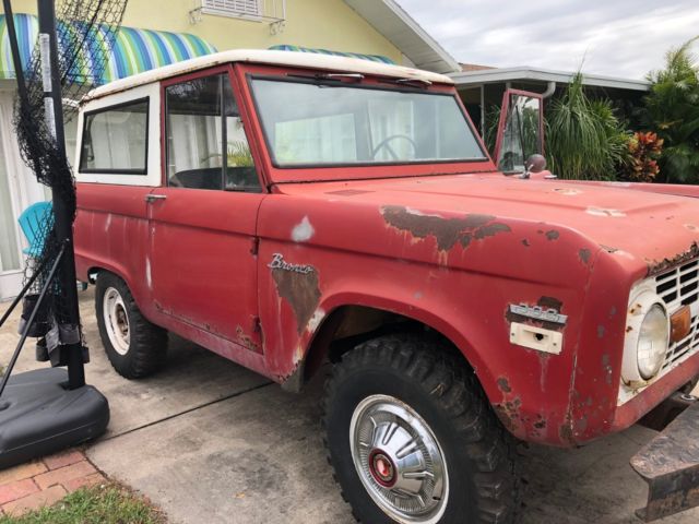 1970 Red Ford Bronco SUV
