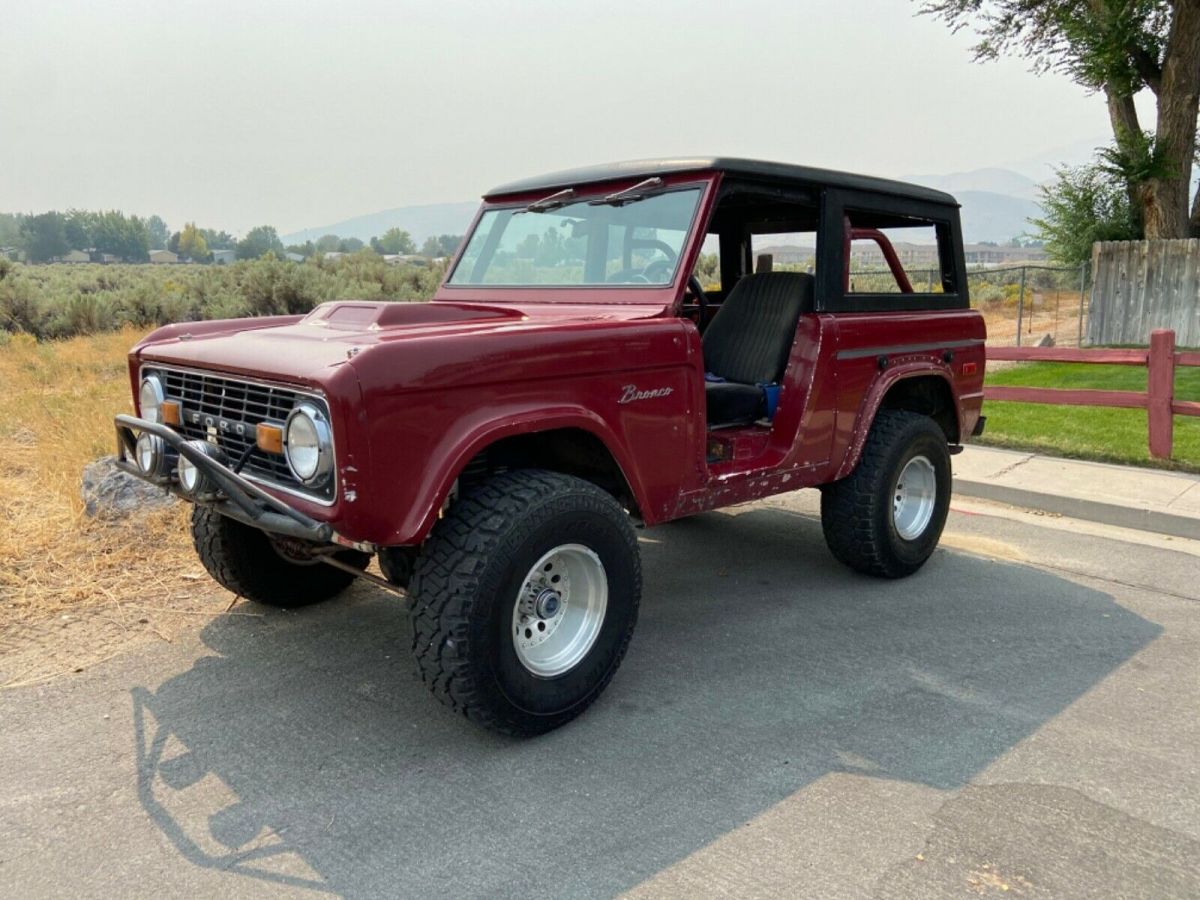 1970 Burgundy Ford Bronco