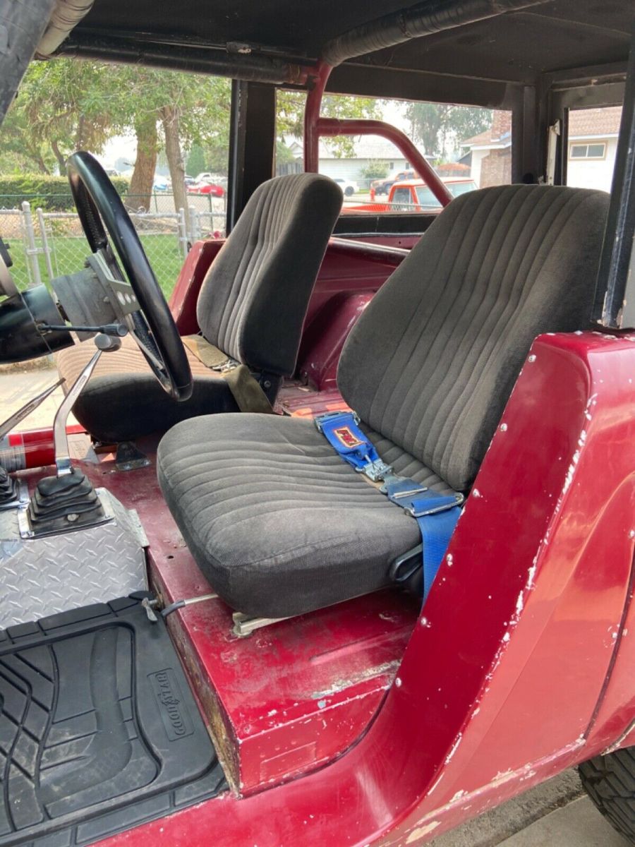 1970 Burgundy Ford Bronco