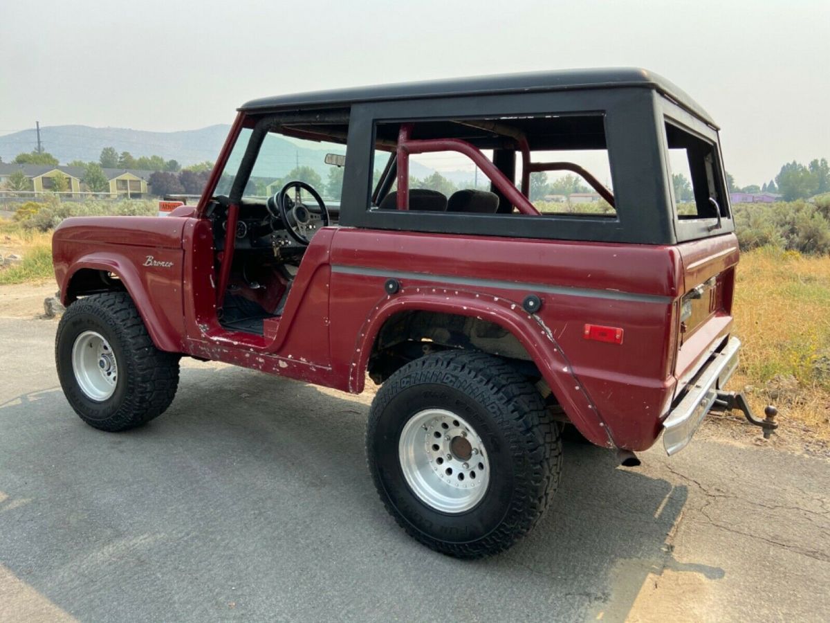 1970 Burgundy Ford Bronco