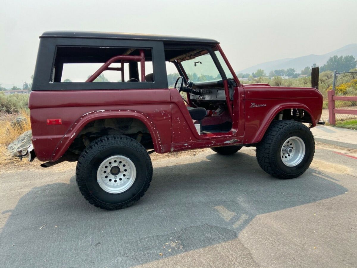 1970 Burgundy Ford Bronco