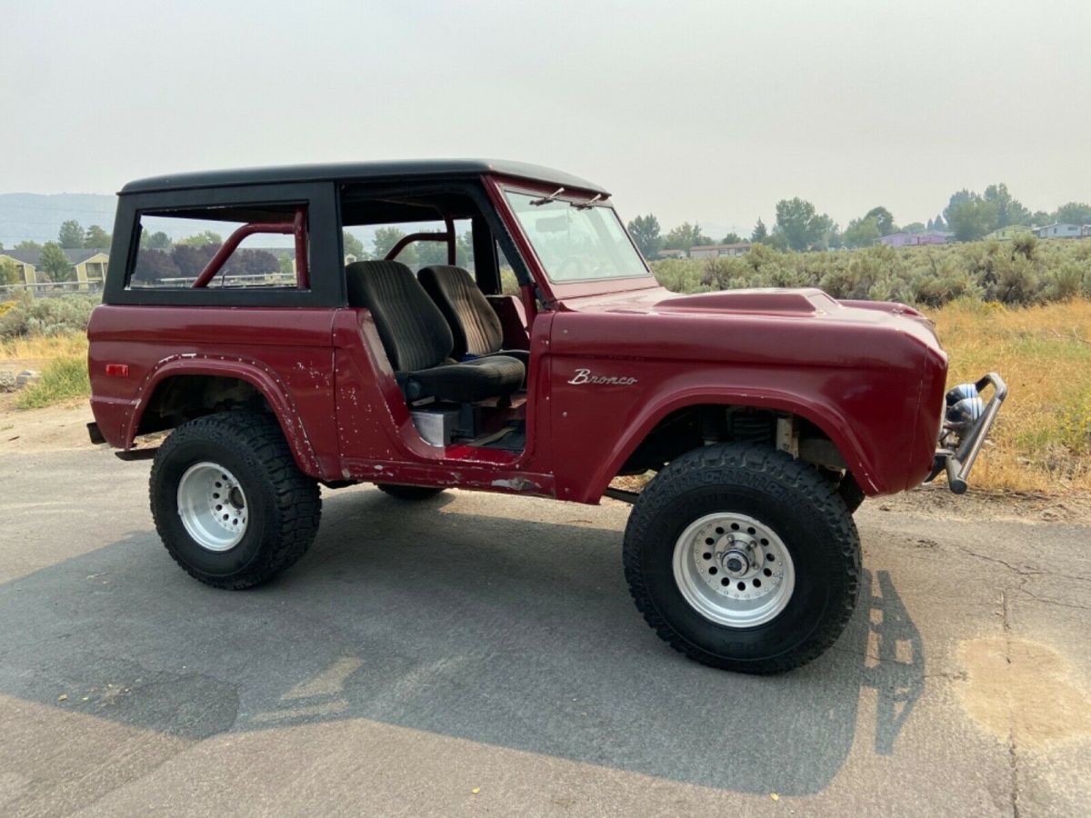 1970 Burgundy Ford Bronco