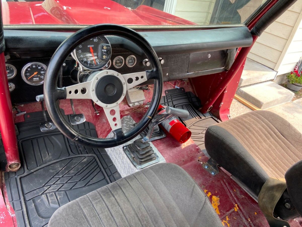 1970 Burgundy Ford Bronco