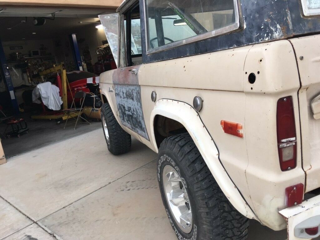 1970 Orange Ford Bronco SUV