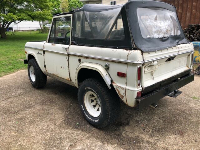1970 Blue Ford Bronco