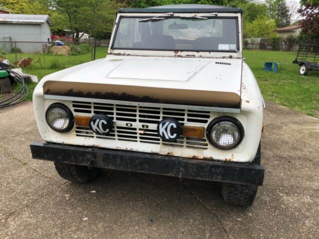 1970 Blue Ford Bronco