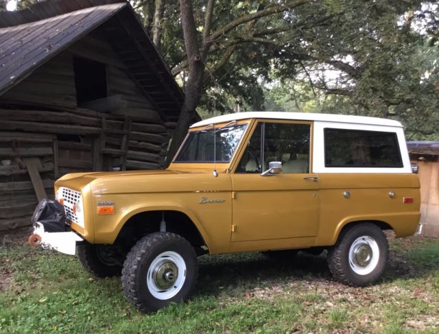 1970 Caramel Bronze Metallic Ford Bronco SUV