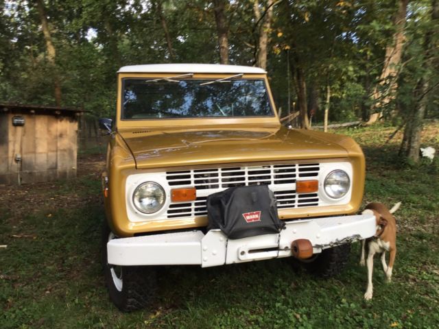 1970 Caramel Bronze Metallic Ford Bronco SUV