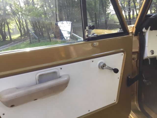 1970 Caramel Bronze Metallic Ford Bronco SUV