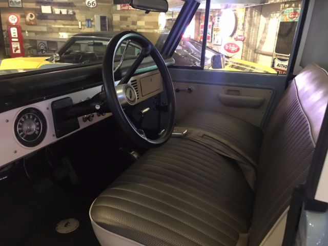 1970 Blue Ford Bronco SUV