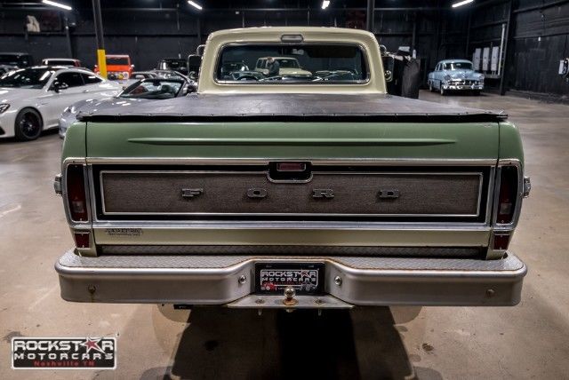 1970 Green Ford F-100 --