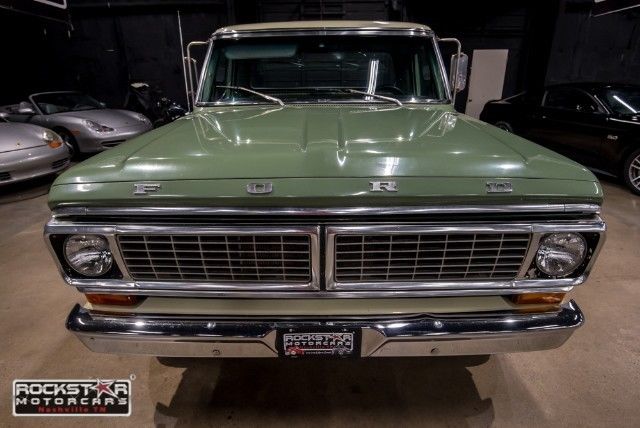 1970 Green Ford F-100 --