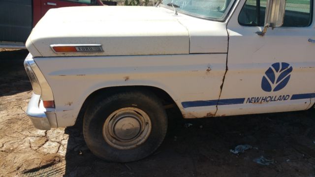 1970 White Ford F-100 Standard Cab Pickup