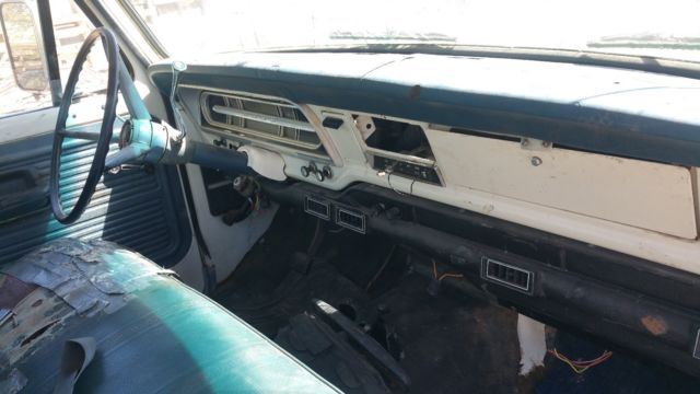 1970 White Ford F-100 Standard Cab Pickup