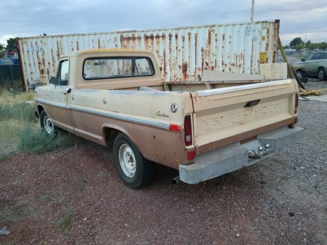 1970 Tan Ford F-100 pickup