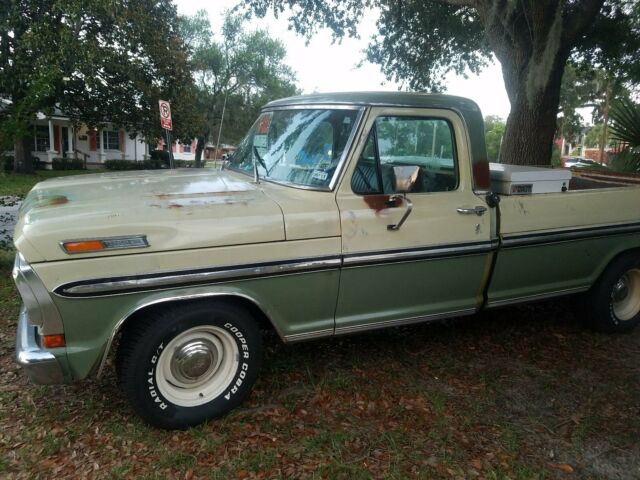 1970 Green Ford F-100 Standard Cab Pickup