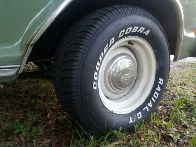 1970 Green Ford F-100 Standard Cab Pickup