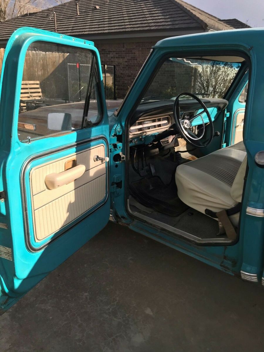1970 Blue Ford F-100 Standard Cab Pickup