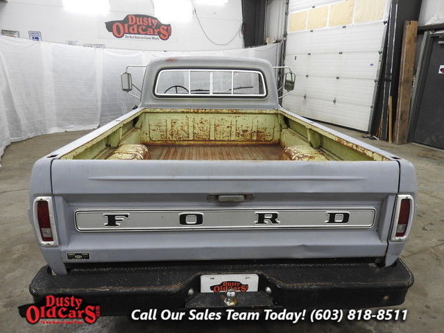 1970 Gray Ford F-250 --