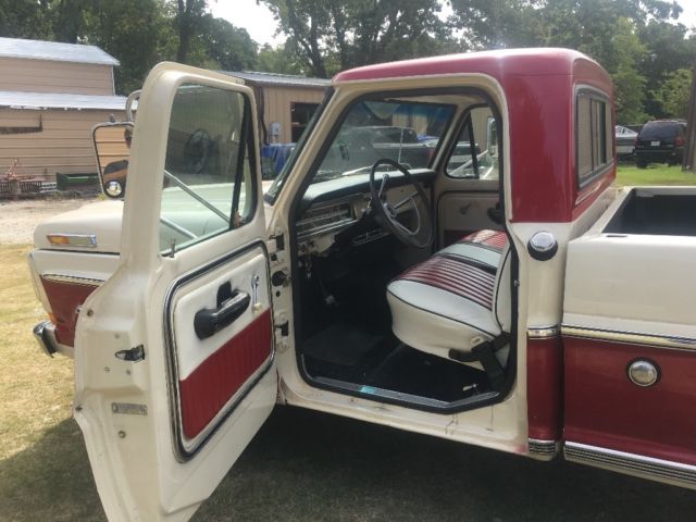 1970 Red/white Ford F-250 Standard Cab Pickup