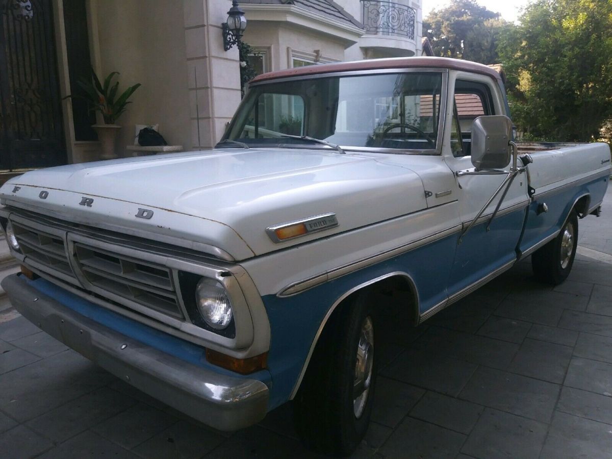 1970 White/Blue Ford F-250 Standard Cab Pickup