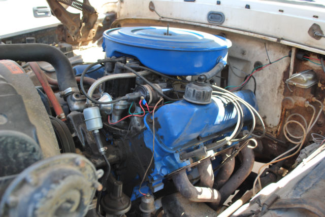1970 White / Red Ford F-250 Standard Cab Pickup