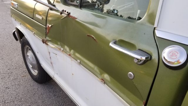 1970 Ford F-250 Crew Cab Pickup