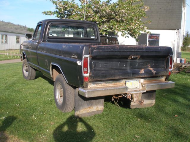 1970 White Ford F-250 Standard Cab Pickup