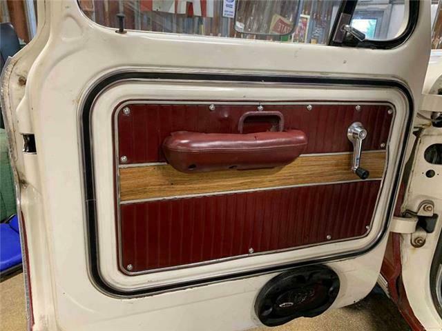 1970 White Ford F-250 Pickup Truck